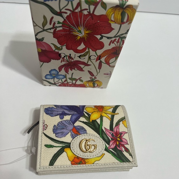 Gucci Handbags - BRAND NEW GUCCI LIMITED EDITION WALLET!! BOX INCLUDED!